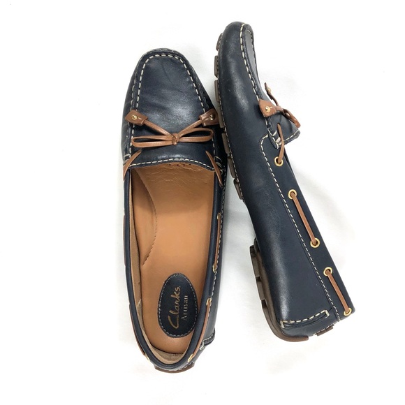 clarks artisan boat shoes
